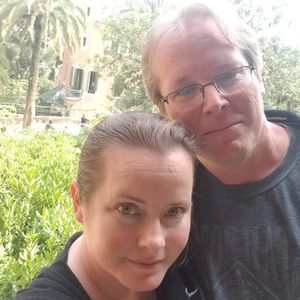 Meet your Posher, Gloria